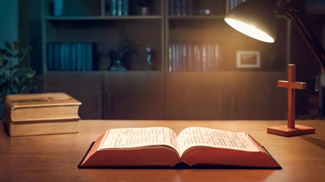 Il valore intrinseco della Bibbia e come avvicinarsi alla Bibbia e usarla in un modo che sia conforme alla volontà di Dio