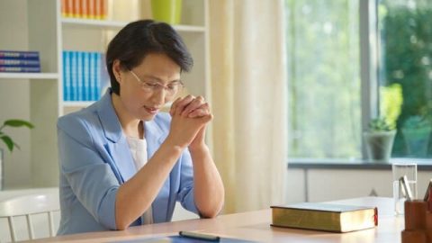 È molto importante stabilire un rapporto normale con Dio